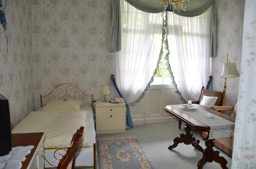 Hotel Villa Konigin Luise Bad Pyrmont Habitación foto