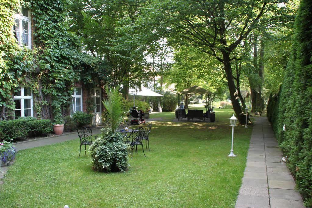 Hotel Villa Konigin Luise Bad Pyrmont Exterior foto